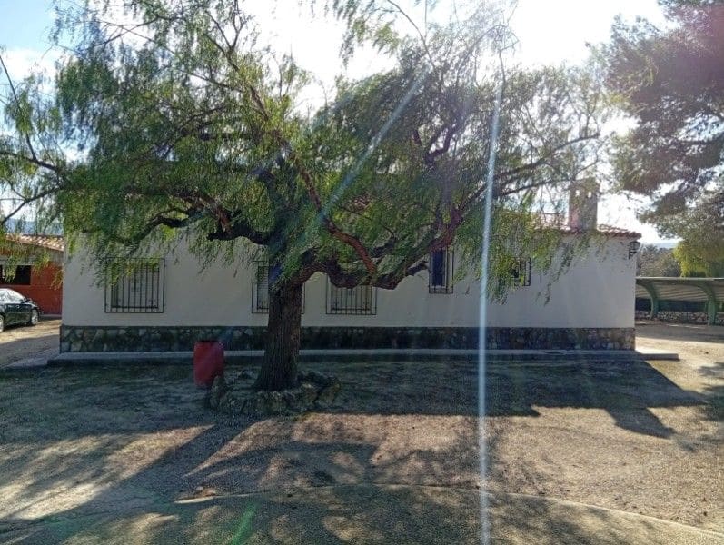 5 makuuhuone Huvila myytävänä paikassa Ontinyent - 250 000 € (Ref: 9569203)