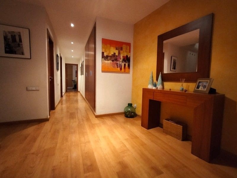 6 makuuhuone Huvila myytävänä paikassa Ontinyent mukana 
autotalli - 295 000 € (Ref: 9569205)