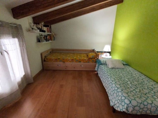 6 sypialnia Willa na sprzedaż w Ontinyent z garażem - 295 000 € (Ref: 9569205)