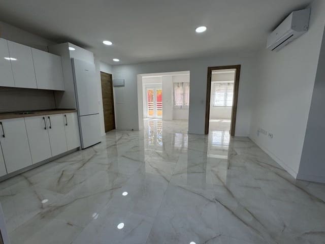 2 slaapkamer Flat te huur in Almàssera - € 1.200 (Ref: 9569210)