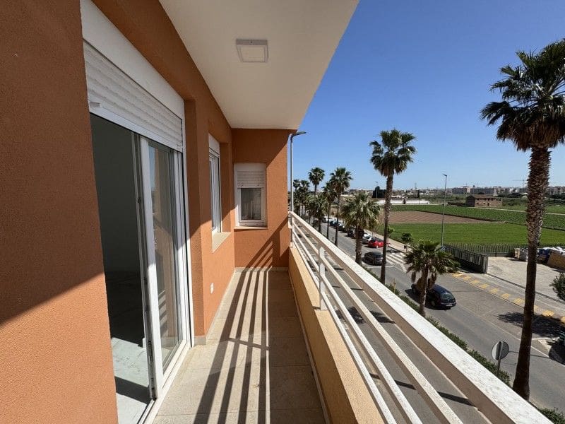 2 makuuhuone Asunto vuokrattavana paikassa Almassera - 1 200 € (Ref: 9569210)