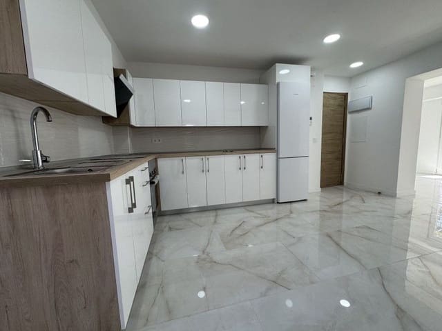 2 slaapkamer Flat te huur in Almàssera - € 1.200 (Ref: 9569210)