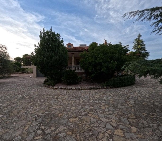 7 sovrum Villa till salu i Ontinyent - 820 000 € (Ref: 9569211)