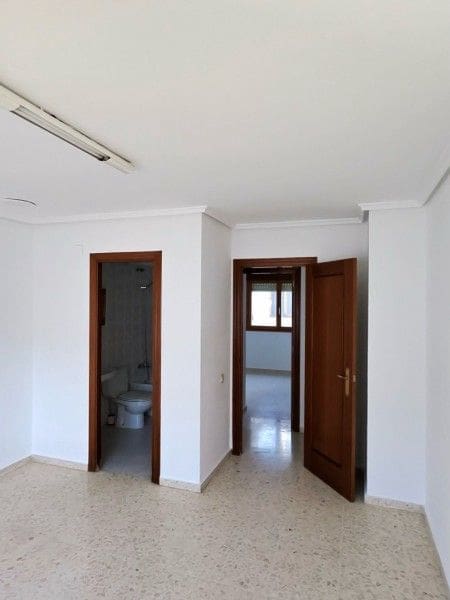 4 quarto Apartamento para venda em Ontinyent com garagem - 175 000 € (Ref: 9569213)