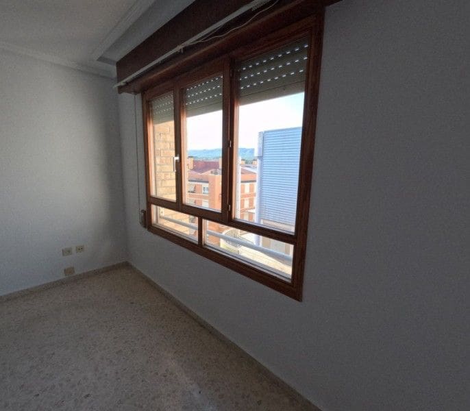 4 quarto Apartamento para venda em Ontinyent com garagem - 175 000 € (Ref: 9569213)