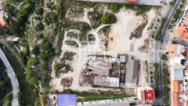 Byggetomt til salgs i Ontinyent - € 8 000 000 (Ref: 9569216)