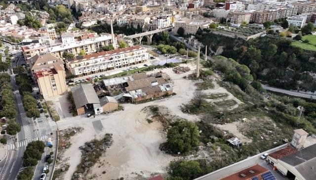 Byggetomt til salgs i Ontinyent - € 8 000 000 (Ref: 9569216)