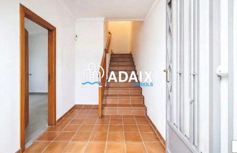 5 soveværelse Byhus til salg i Castello de la Plana - € 259.000 (Ref: 9569217)