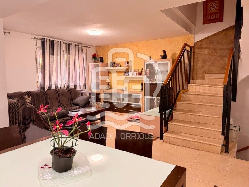 4 sypialnia Dom blizniak na sprzedaż w Pucol z garażem - 332 000 € (Ref: 9592103)