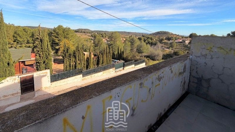 3 slaapkamer Halfvrijstaande villa te koop in Godelleta - € 75.000 (Ref: 9626390)