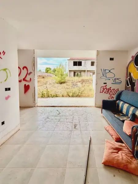 12 soverom Kjedet enebolig til salgs i Godelleta - € 240 000 (Ref: 9626390)