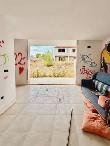 3 Zimmer Doppelhaus zu verkaufen in Godelleta - 60.000 € (Ref: 9626390)