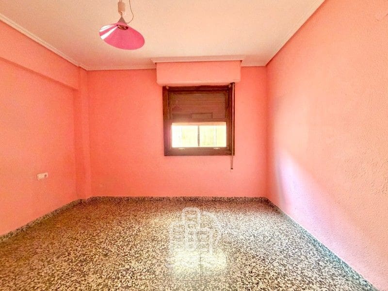 5 sypialnia Mieszkanie na sprzedaż w Burjassot - 203 000 € (Ref: 9631852)