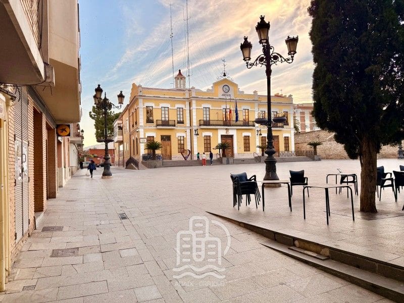 5 sypialnia Mieszkanie na sprzedaż w Burjassot - 203 000 € (Ref: 9631852)