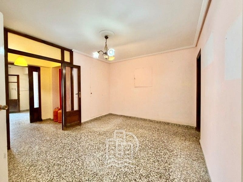 5 sypialnia Mieszkanie na sprzedaż w Burjassot - 203 000 € (Ref: 9631852)