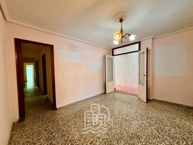 5 sypialnia Mieszkanie na sprzedaż w Burjassot - 203 000 € (Ref: 9631852)