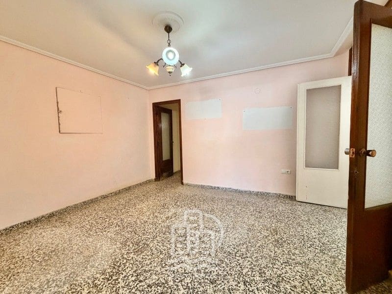 5 sypialnia Mieszkanie na sprzedaż w Burjassot - 203 000 € (Ref: 9631852)