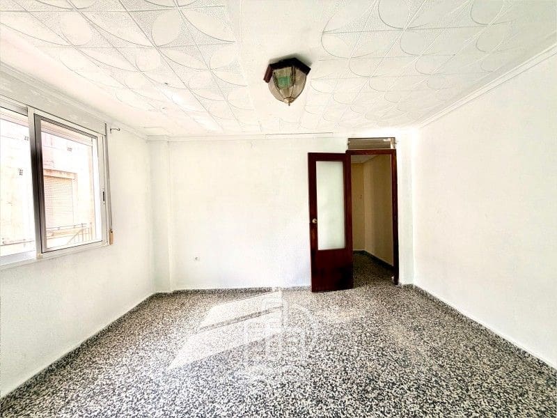 5 sypialnia Mieszkanie na sprzedaż w Burjassot - 203 000 € (Ref: 9631852)