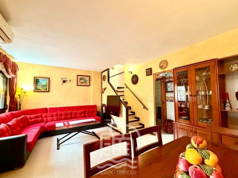 3 bedroom Terraced Villa for sale in El Campello - € 315,000 (Ref: 9658504)