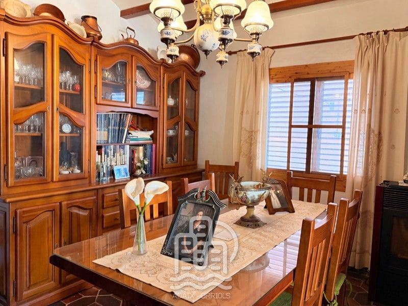 5 soveværelse Byhus til salg i Benifairo de les Valls - € 300.000 (Ref: 9694091)