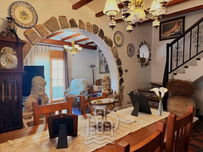 5 soveværelse Byhus til salg i Benifairo de les Valls - € 300.000 (Ref: 9694091)