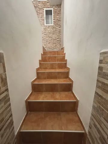 4 slaapkamer Huis te koop in Ontinyent - € 77.000 (Ref: 9781421)