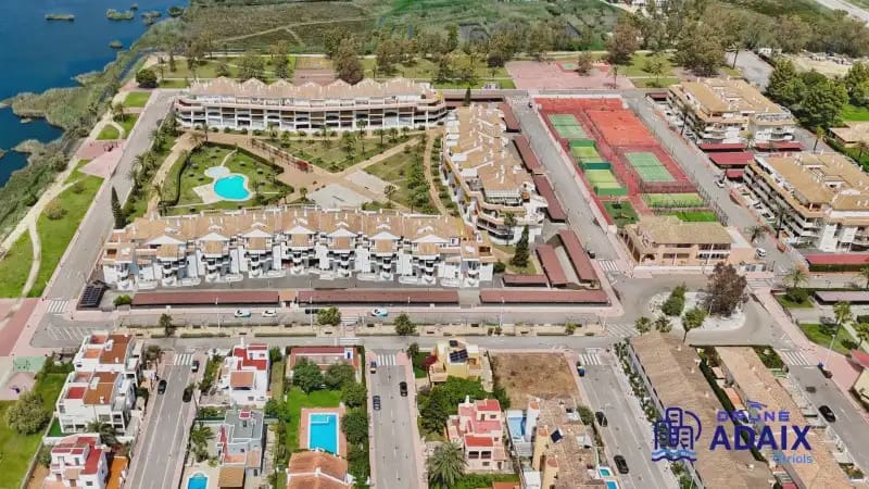 4 slaapkamer Rijtjeshuis te koop in Torreblanca met garage - € 369.000 (Ref: 9819246)