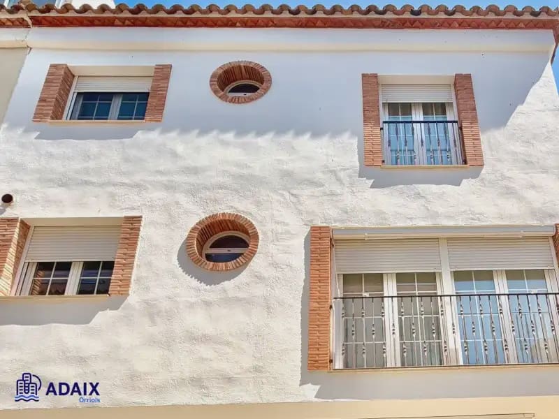4 slaapkamer Rijtjeshuis te koop in Torreblanca met garage - € 369.000 (Ref: 9819246)