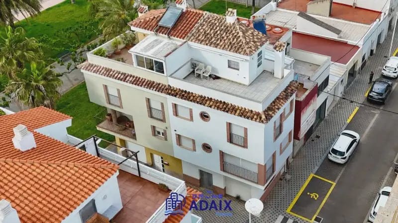 4 slaapkamer Rijtjeshuis te koop in Torreblanca met garage - € 369.000 (Ref: 9819246)