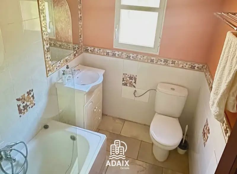 4 slaapkamer Villa te koop in Cordoba stad met garage - € 350.000 (Ref: 9876863)