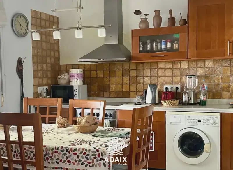 4 slaapkamer Villa te koop in Cordoba stad met garage - € 350.000 (Ref: 9876863)