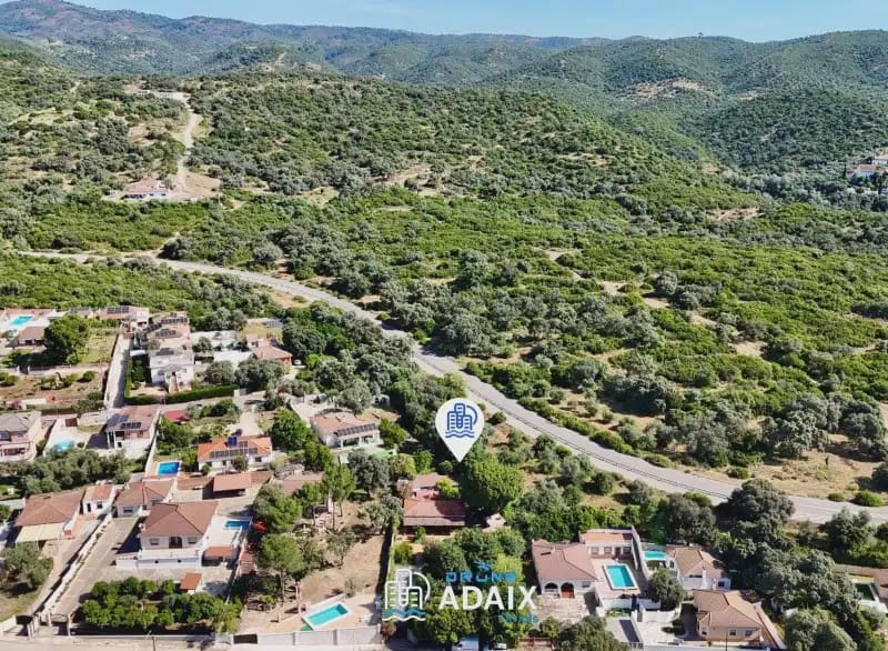 4 slaapkamer Villa te koop in Cordoba stad met garage - € 350.000 (Ref: 9876863)