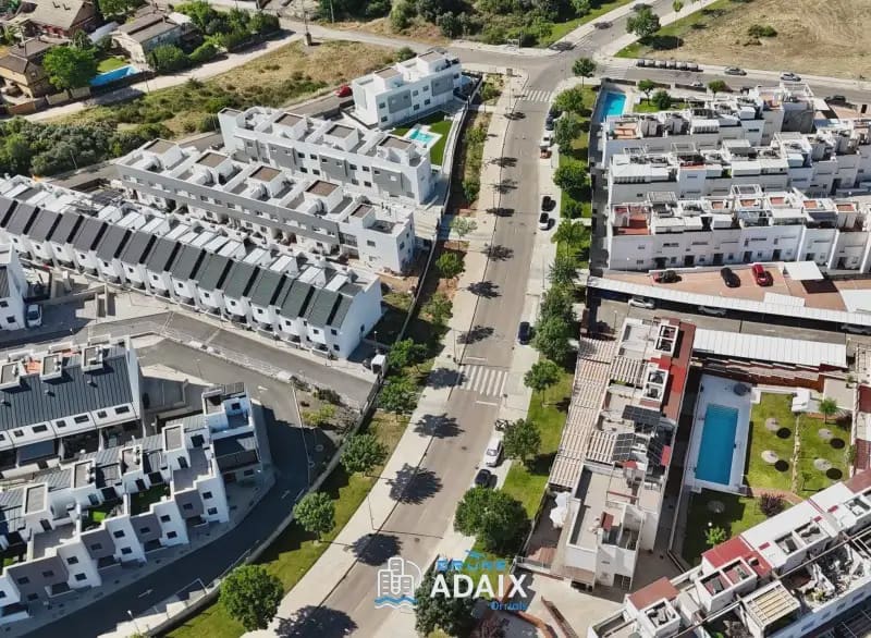 4 slaapkamer Villa te koop in Cordoba stad met garage - € 350.000 (Ref: 9876863)