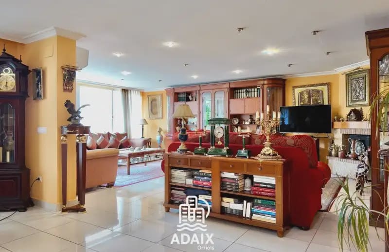 3 sovrum Semi-fristående Villa till salu i El Campello med pool garage - 900 000 € (Ref: 9911565)