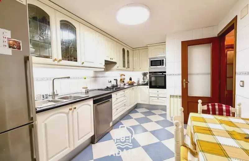 3 sovrum Semi-fristående Villa till salu i El Campello med pool garage - 900 000 € (Ref: 9911565)