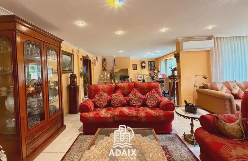 3 sovrum Semi-fristående Villa till salu i El Campello med pool garage - 900 000 € (Ref: 9911565)