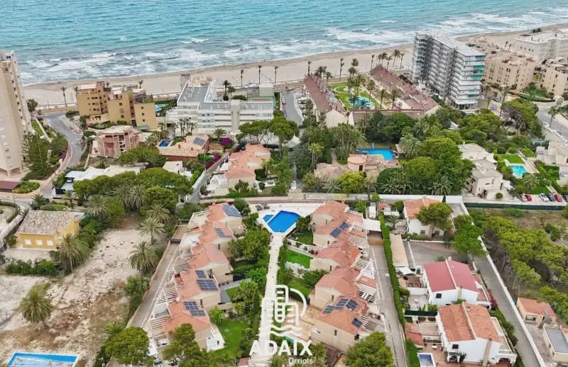 3 sovrum Semi-fristående Villa till salu i El Campello med pool garage - 900 000 € (Ref: 9911565)