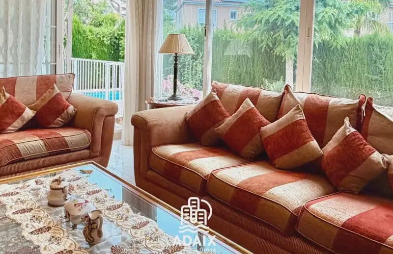 3 sovrum Semi-fristående Villa till salu i El Campello med pool garage - 900 000 € (Ref: 9911565)