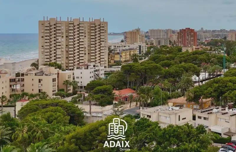 3 sovrum Semi-fristående Villa till salu i El Campello med pool garage - 900 000 € (Ref: 9911565)