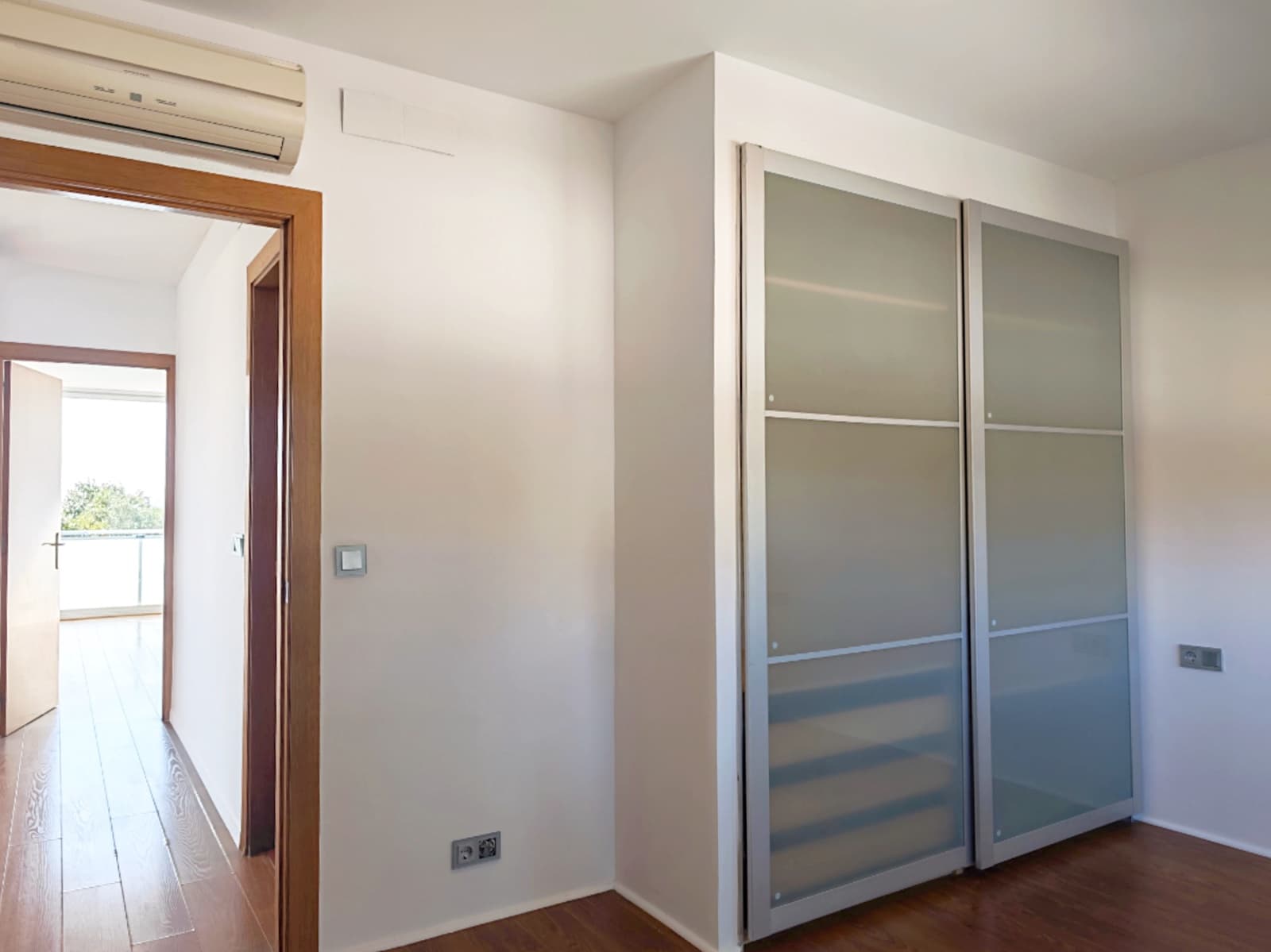 4 bedroom Townhouse for sale in Fontpineda with pool garage - € 690,000 (Ref: 9735153)