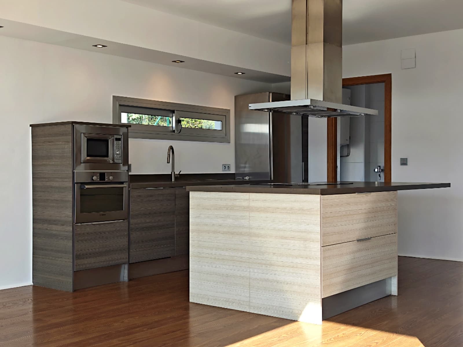 4 bedroom Townhouse for sale in Fontpineda with pool garage - € 690,000 (Ref: 9735153)