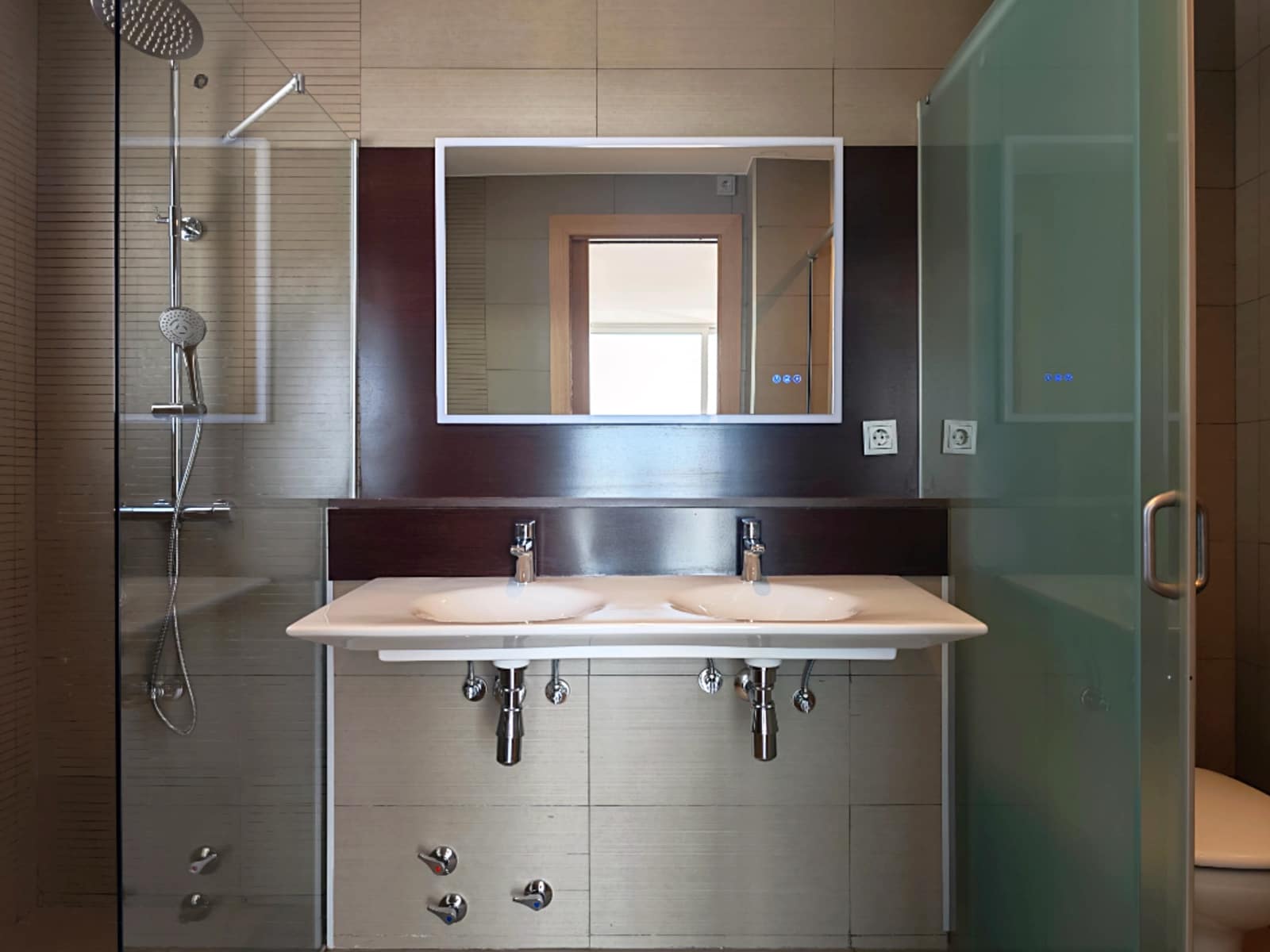 4 bedroom Townhouse for sale in Fontpineda with pool garage - € 690,000 (Ref: 9735153)