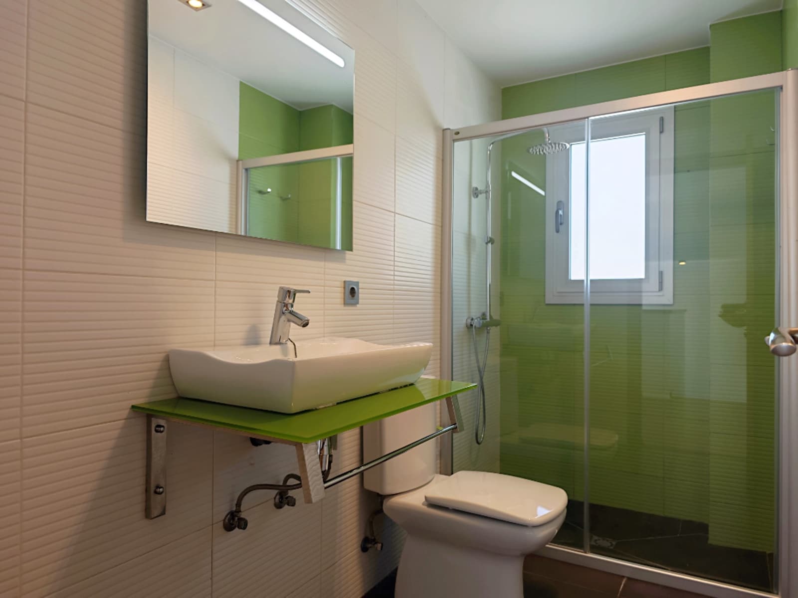 4 bedroom Townhouse for sale in Fontpineda with pool garage - € 690,000 (Ref: 9735153)