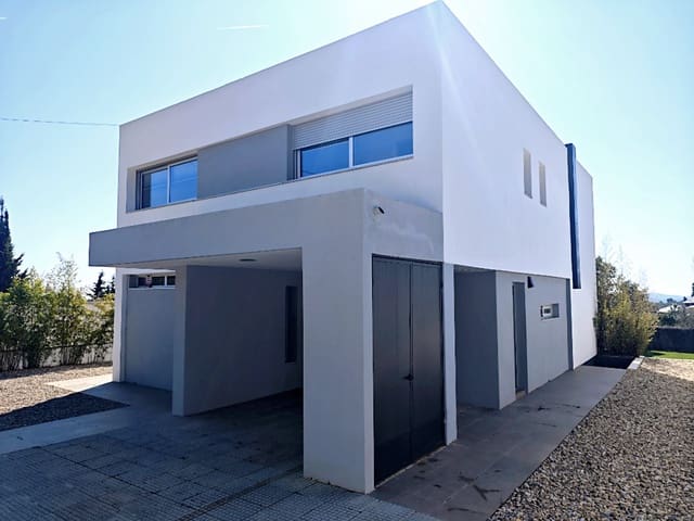 Casa de 4 habitaciones en Fontpineda en venta con piscina garaje - 690.000 € (Ref: 9735153)