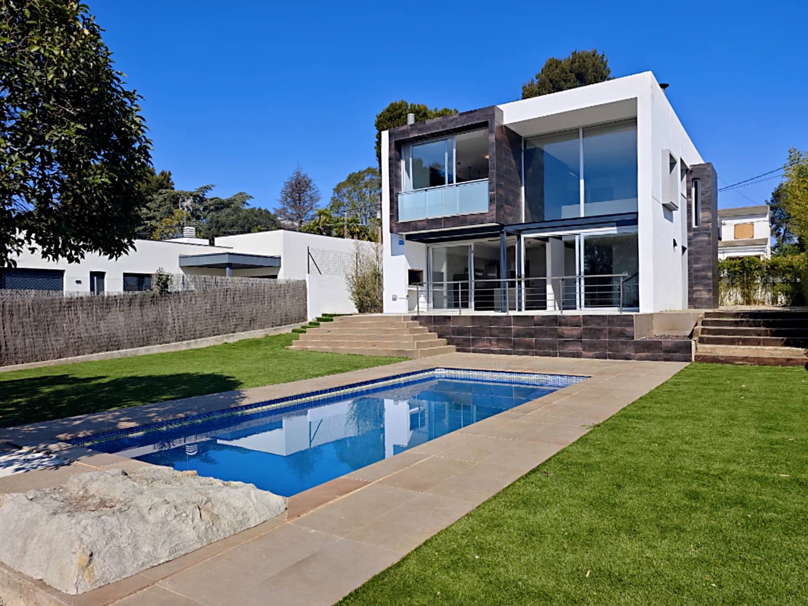 4 bedroom Townhouse for sale in Fontpineda with pool garage - € 690,000 (Ref: 9735153)