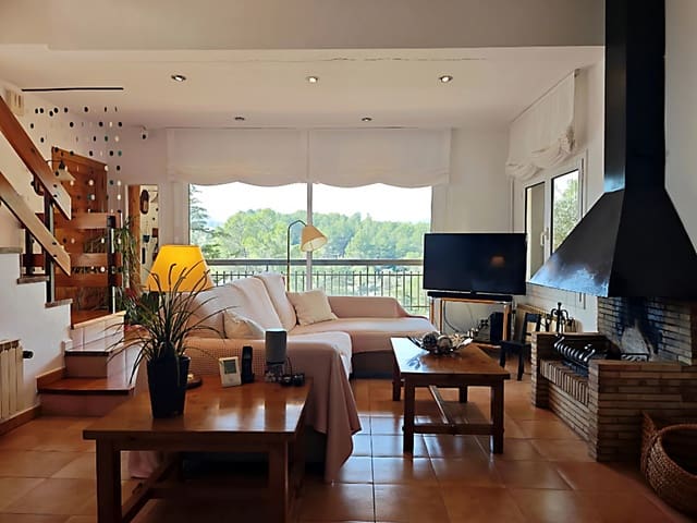 5 bedroom Villa for sale in Fontpineda with garage - € 539,000 (Ref: 9736251)