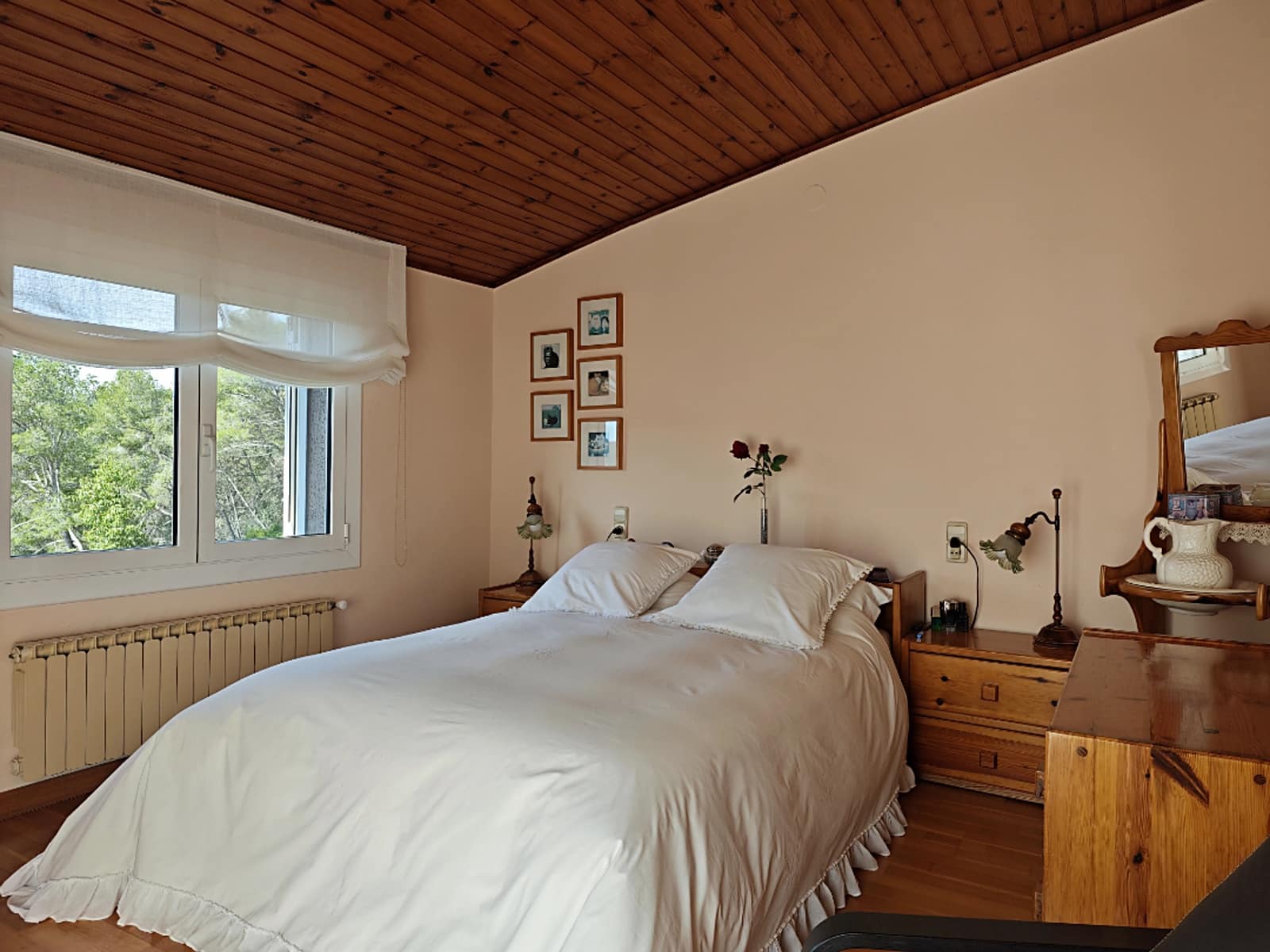 5 bedroom Villa for sale in Palleja with garage - € 539,000 (Ref: 9736251)