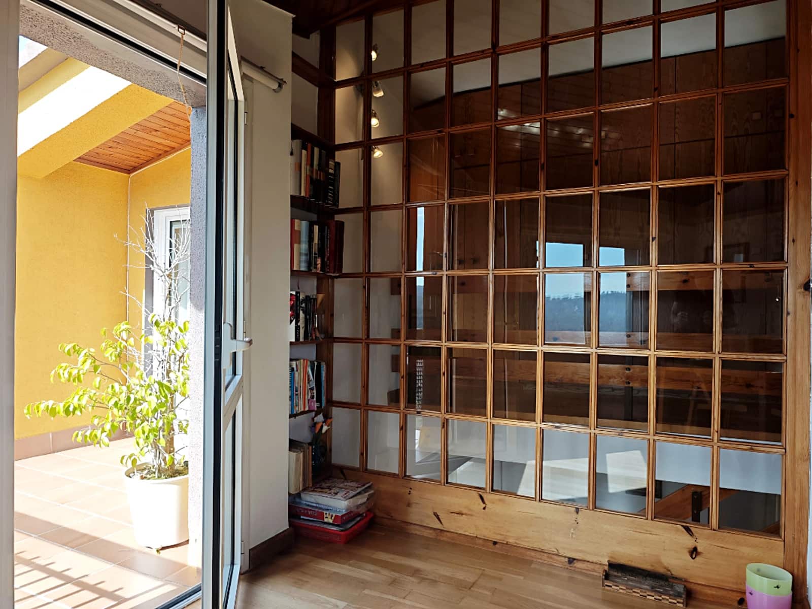 5 bedroom Villa for sale in Palleja with garage - € 539,000 (Ref: 9736251)