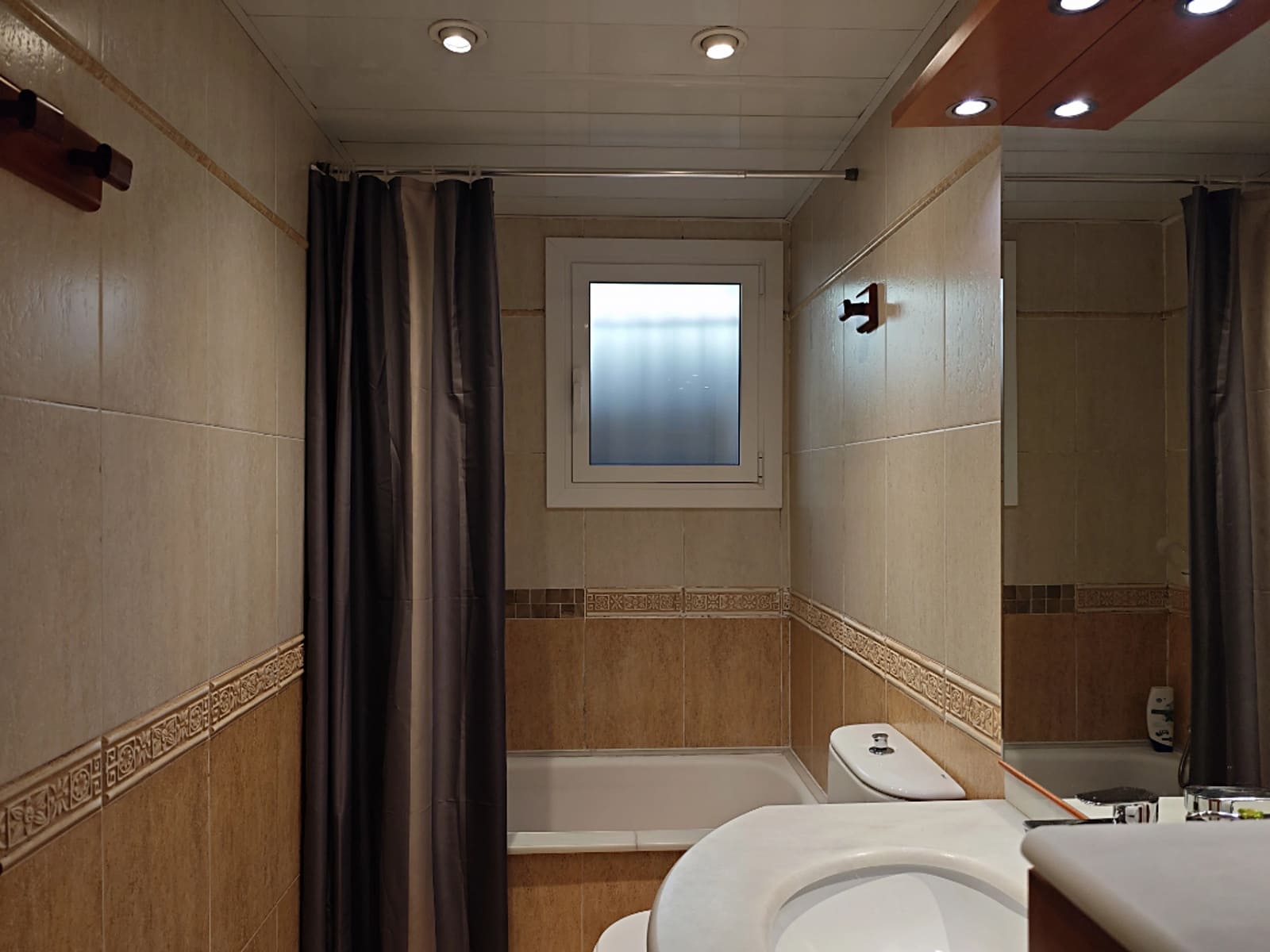 5 bedroom Villa for sale in Palleja with garage - € 539,000 (Ref: 9736251)