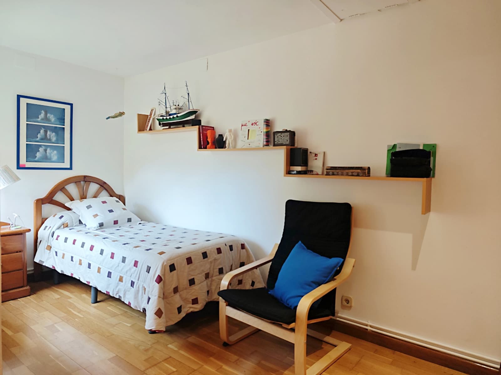 5 bedroom Villa for sale in Palleja with garage - € 539,000 (Ref: 9736251)